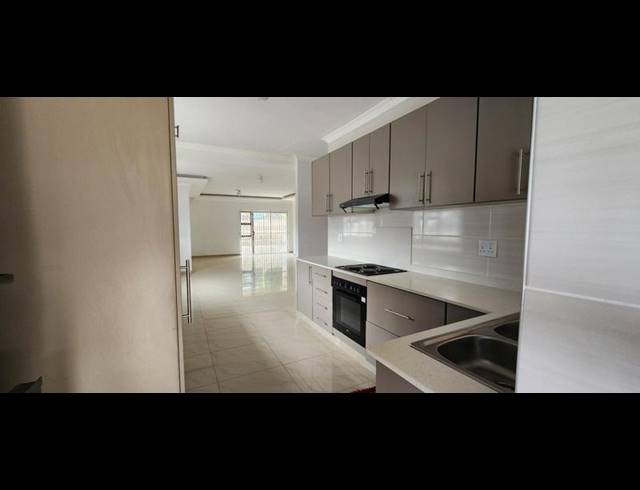 10 BEDROOM HOUSE FOR SALE IN SARNIA